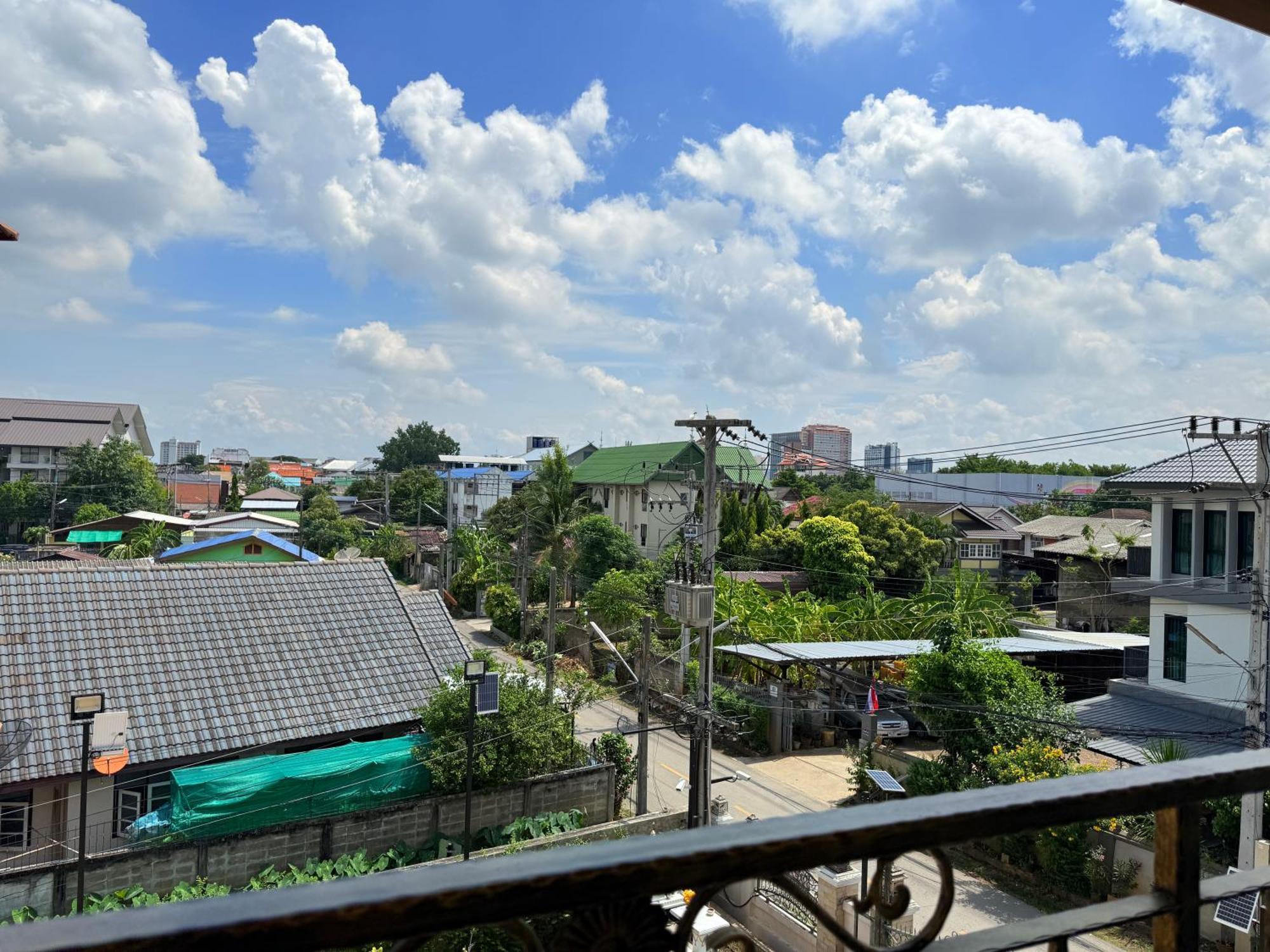 Laph Kham House Aparthotel Chiang Mai Luaran gambar
